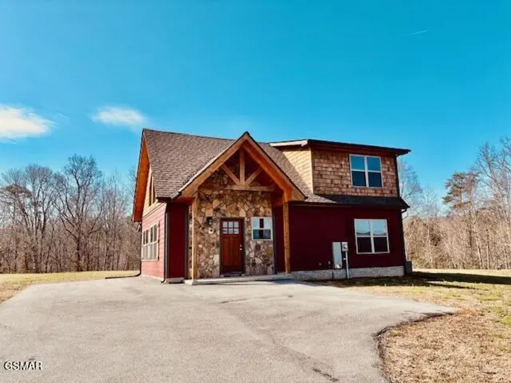 3863 Holders Grove Road, Cosby