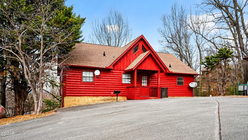 1629 Pinewood Way, Sevierville