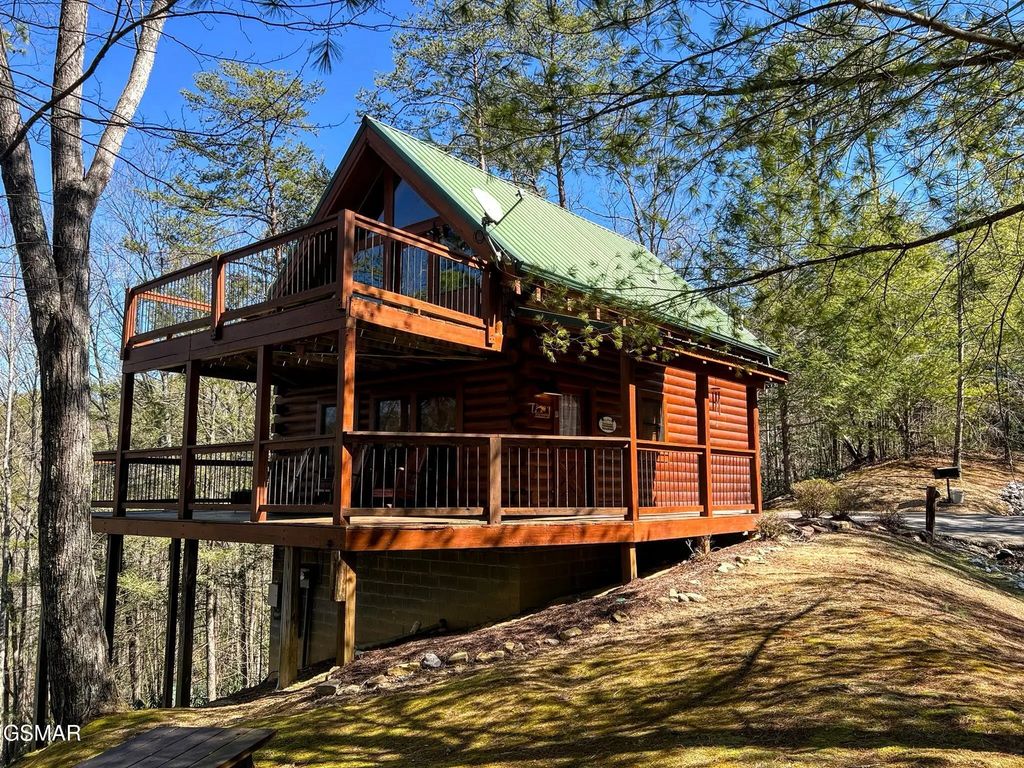 3035 Brothers Way, Sevierville