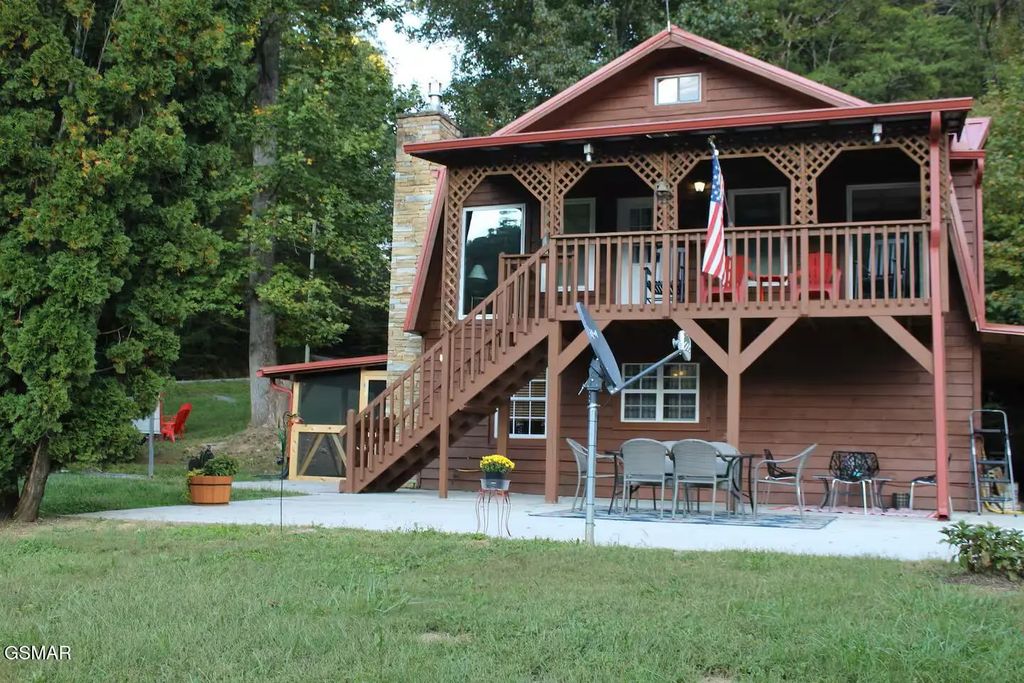 676 Rocky Flats Road, Cosby
