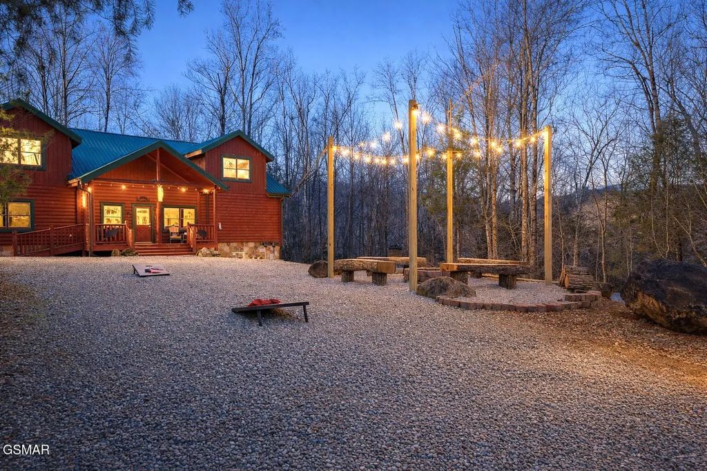 225 Maranatha Way, Cosby