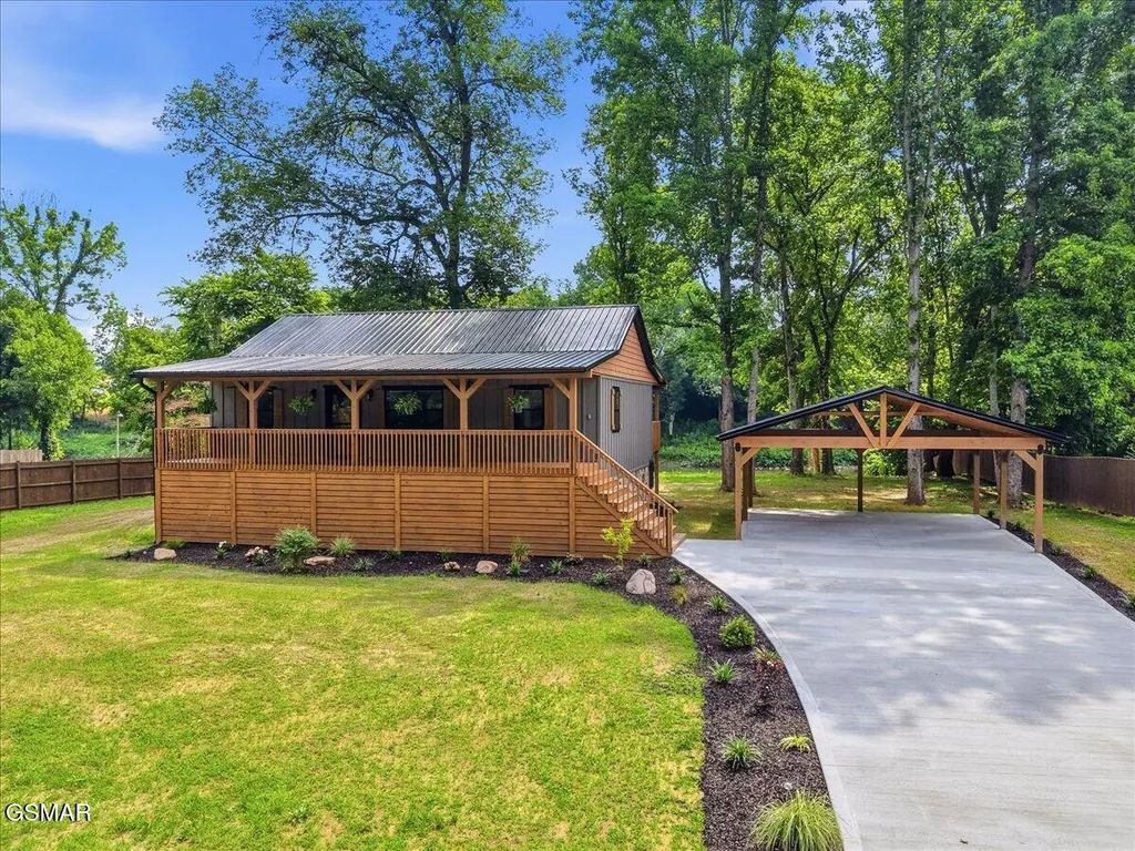 1485 River Chase Way, Newport