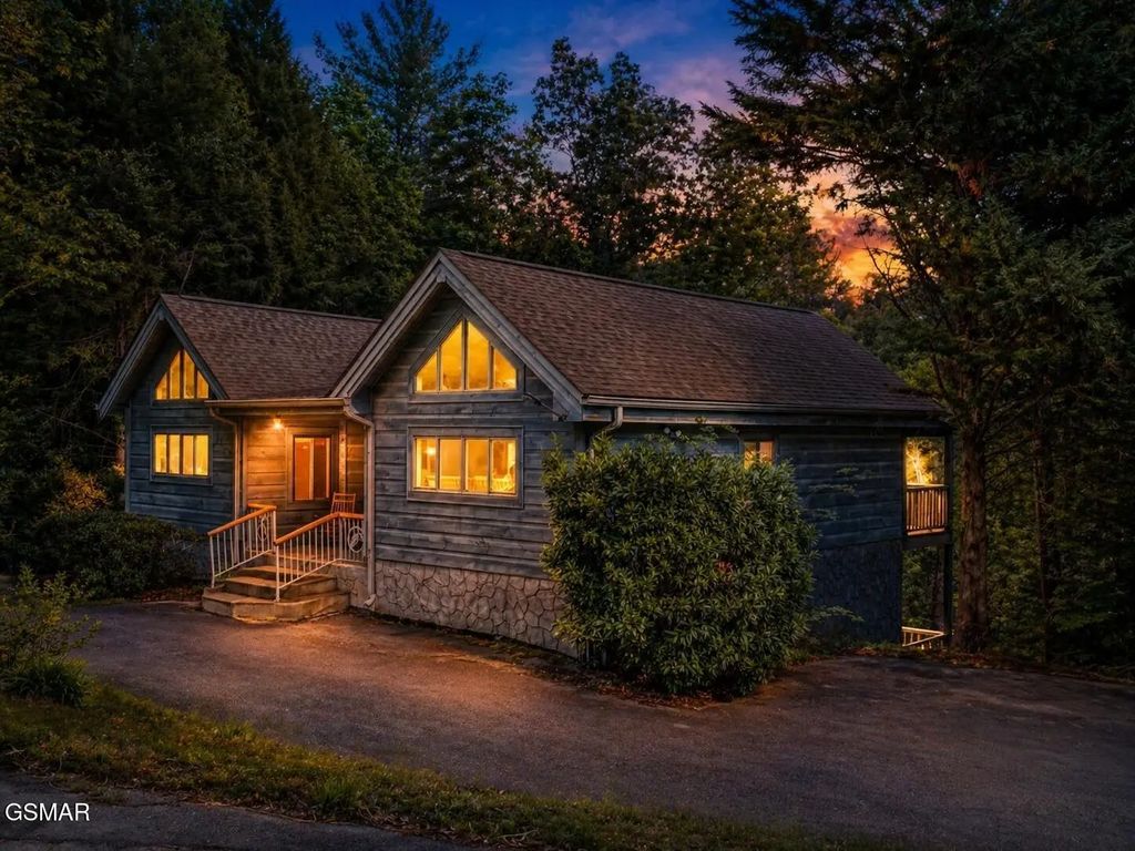 2410 Whitetail Ridge Way, Sevierville