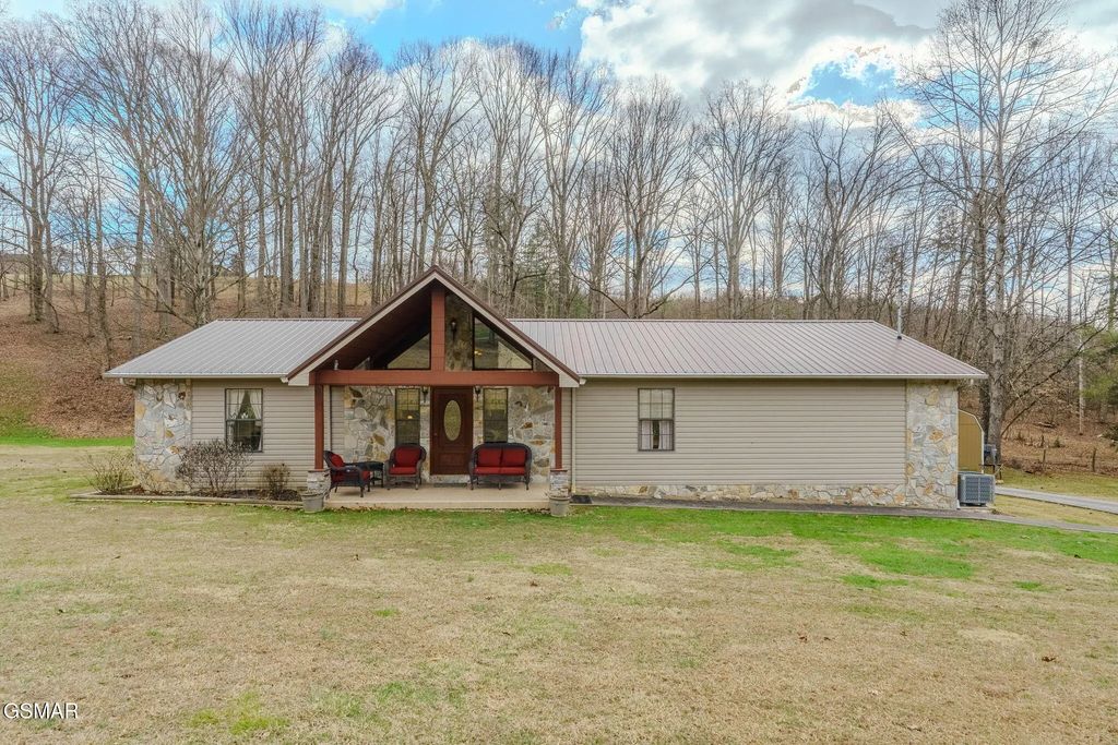 224 Lenz Drive, Kodak