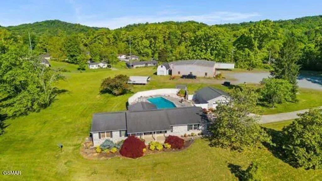 5208 John Hall Road, Knoxville