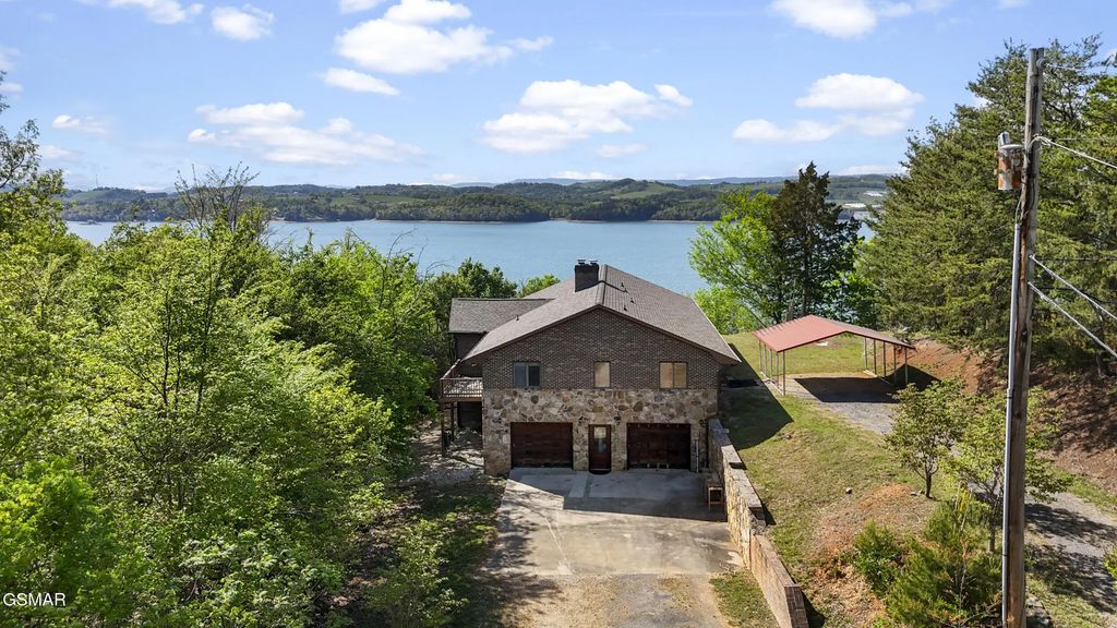 7366 Circle Point Drive, Talbott