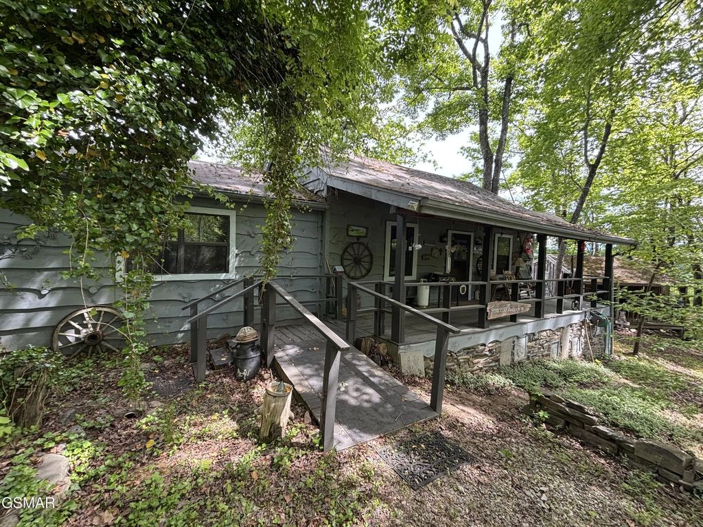 1450 Cabin Way, Del Rio
