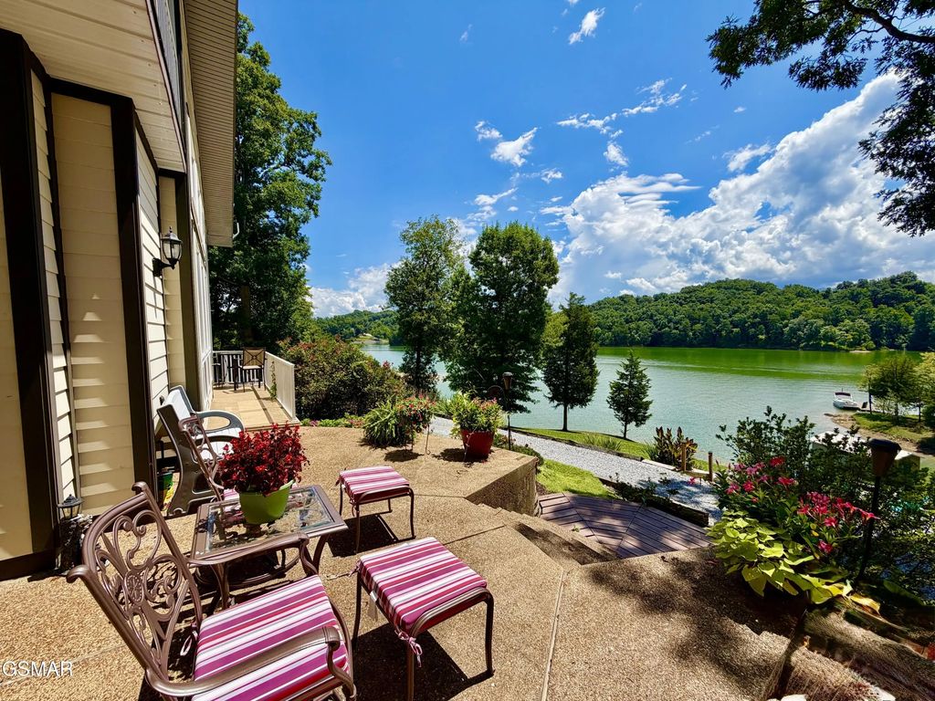 1910 Laramie Trail, Dandridge