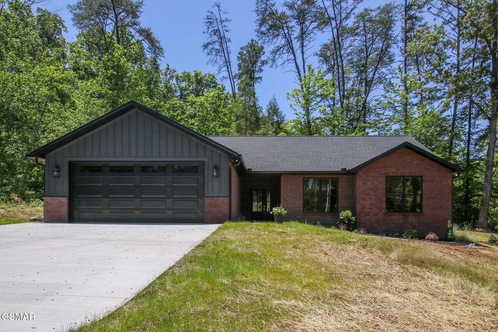 1632 Valley Woods Drive, Sevierville