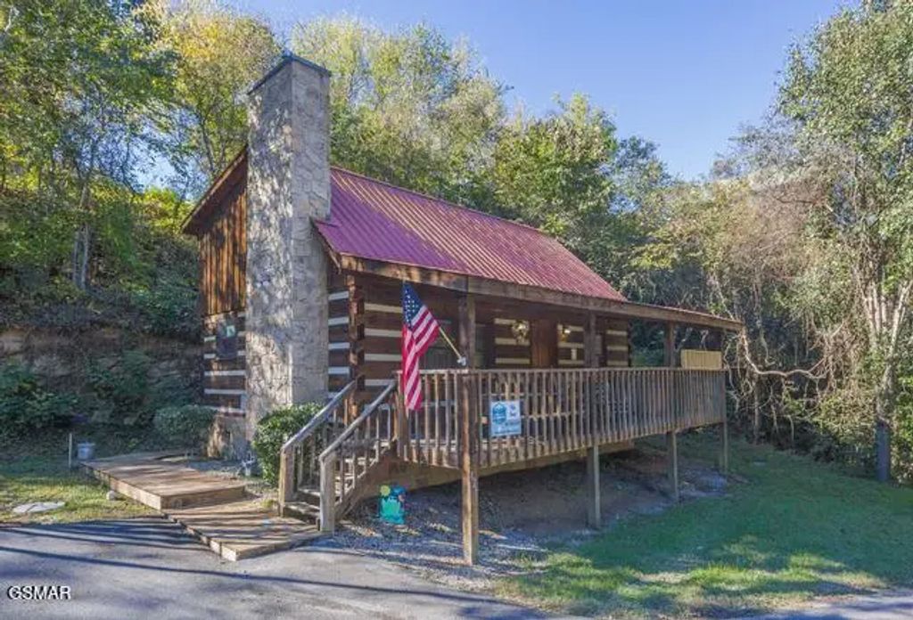 428 Hideaway Ridge Circle, Sevierville
