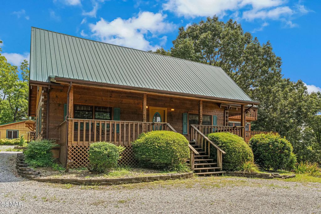 2452 Skyview Way, Dandridge
