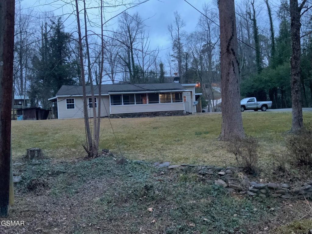 517 Laurel Avenue, Gatlinburg