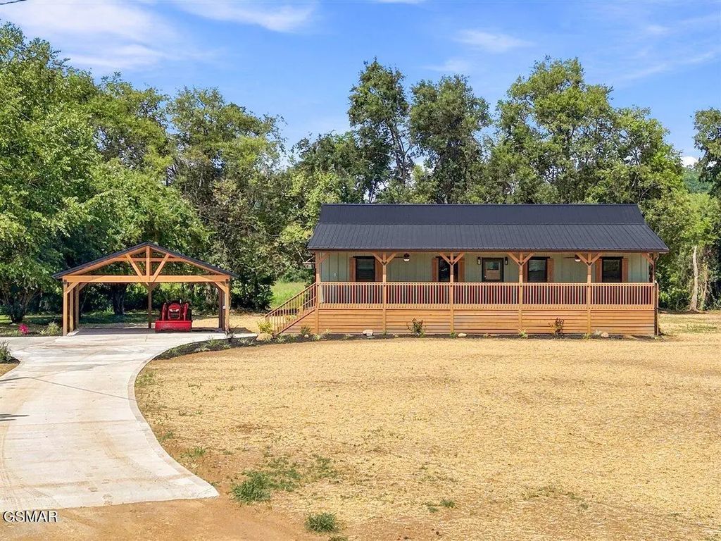 901 Nibor Way, Newport