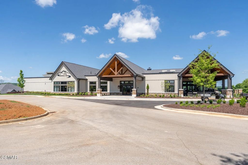 203 Flip Flop Way, Loudon