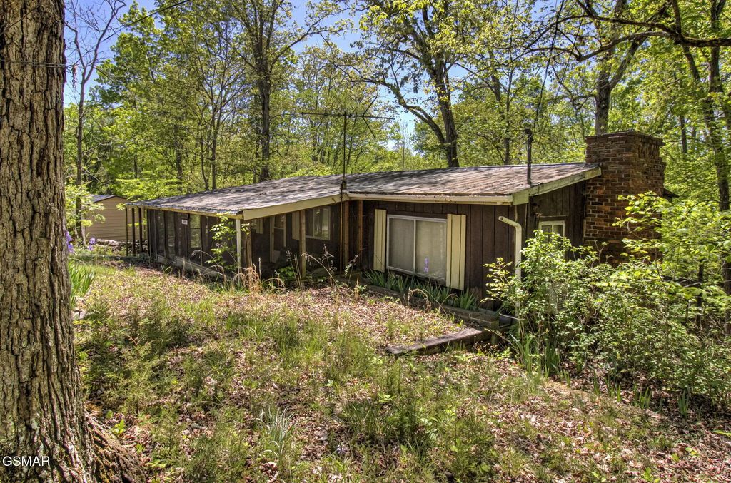 1909 Cheyene Trail, Dandridge