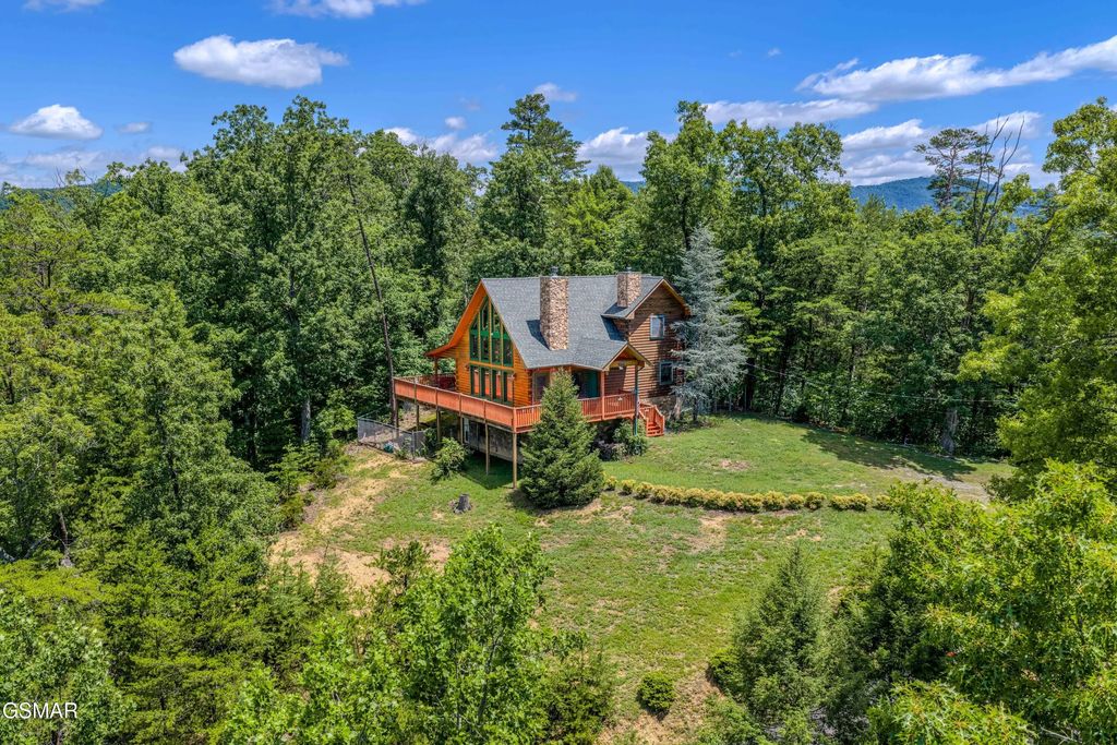 1525 Mountain Trail Lane, Sevierville