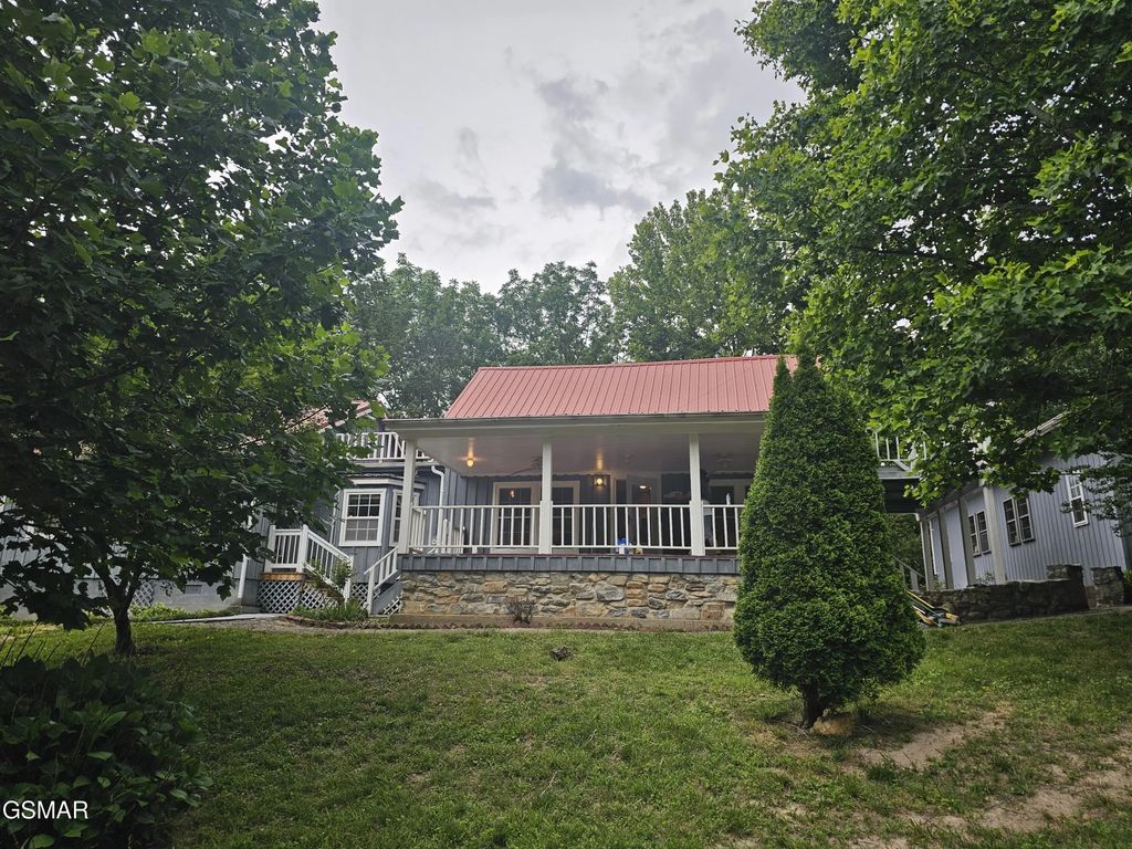 925 Tweed Springs Road, Greeneville