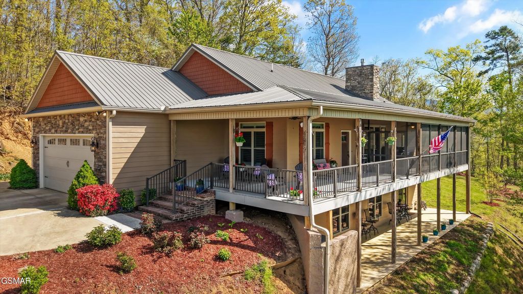 2278 Lower Rinehart Road, Dandridge