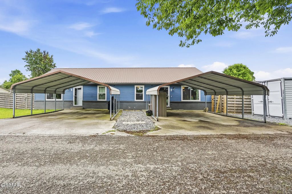 215 + 217 Carr Road, Seymour