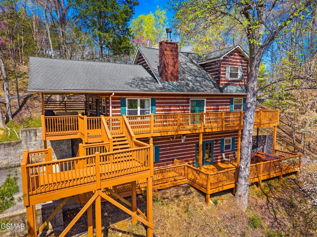429 Filet Lane, Dandridge