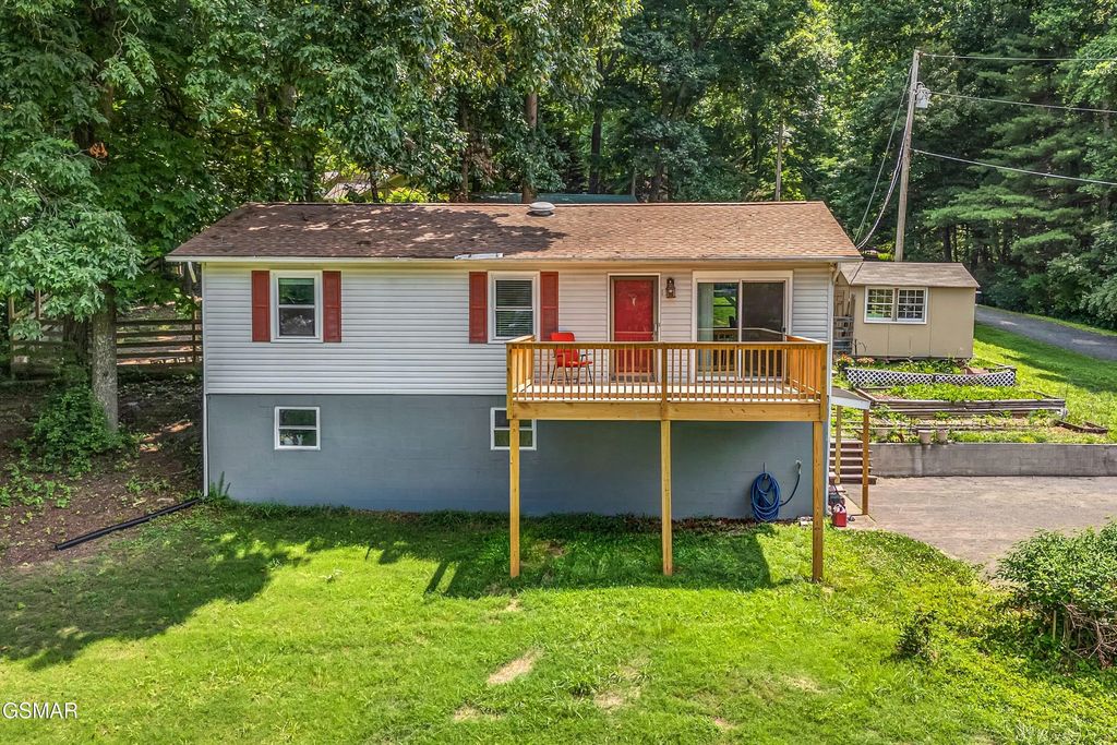 131 Delozier Lane, Rockwood