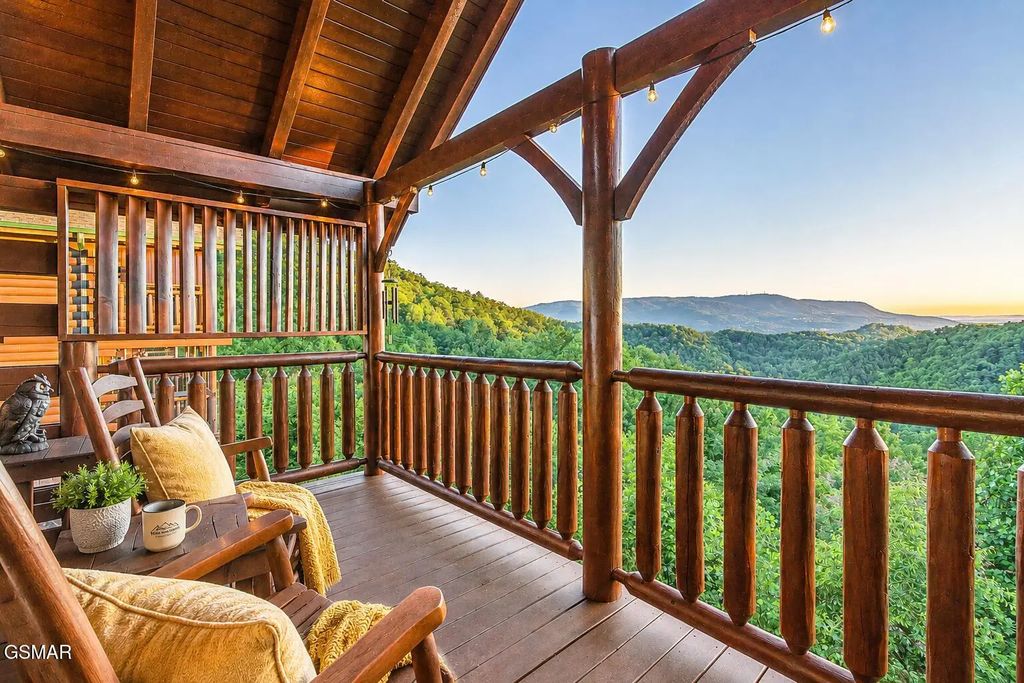 2819 White Oak Ridge Lane, Sevierville