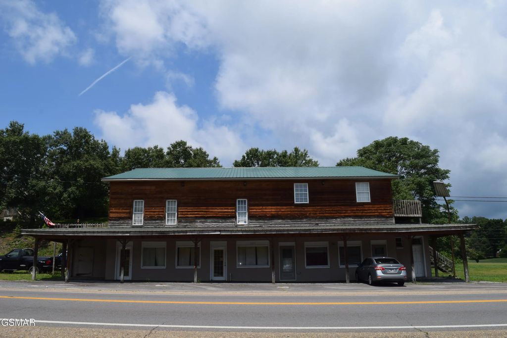1645 E Main Street, Rogersville