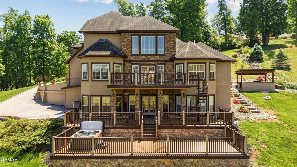 3419 Bentwood Drive, Kodak