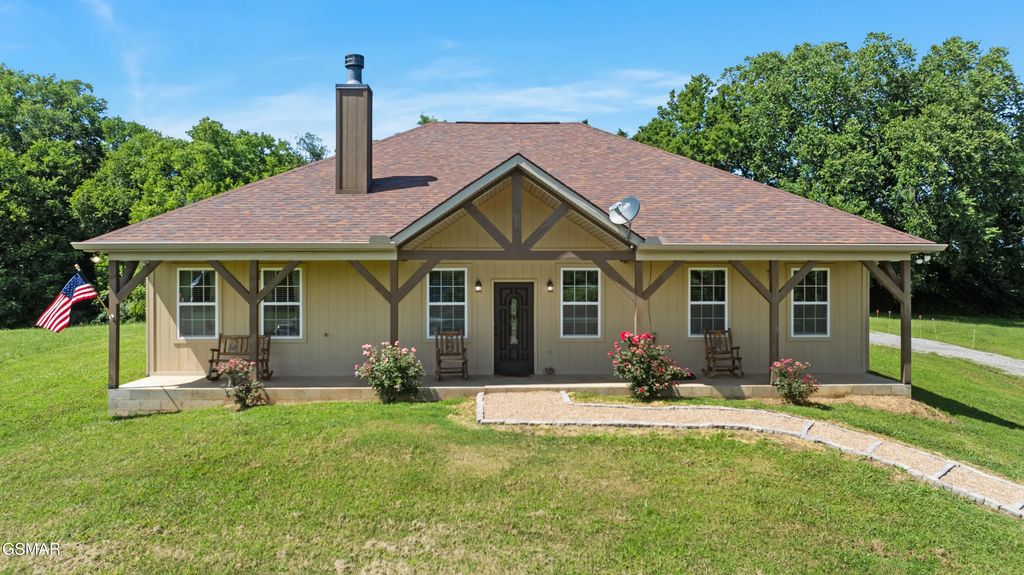 145 Hidden Mountain Way, Newport