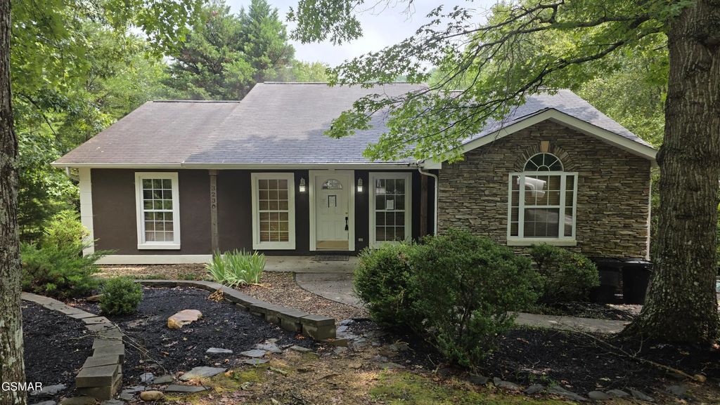 3230 Cove Creek Way, Sevierville