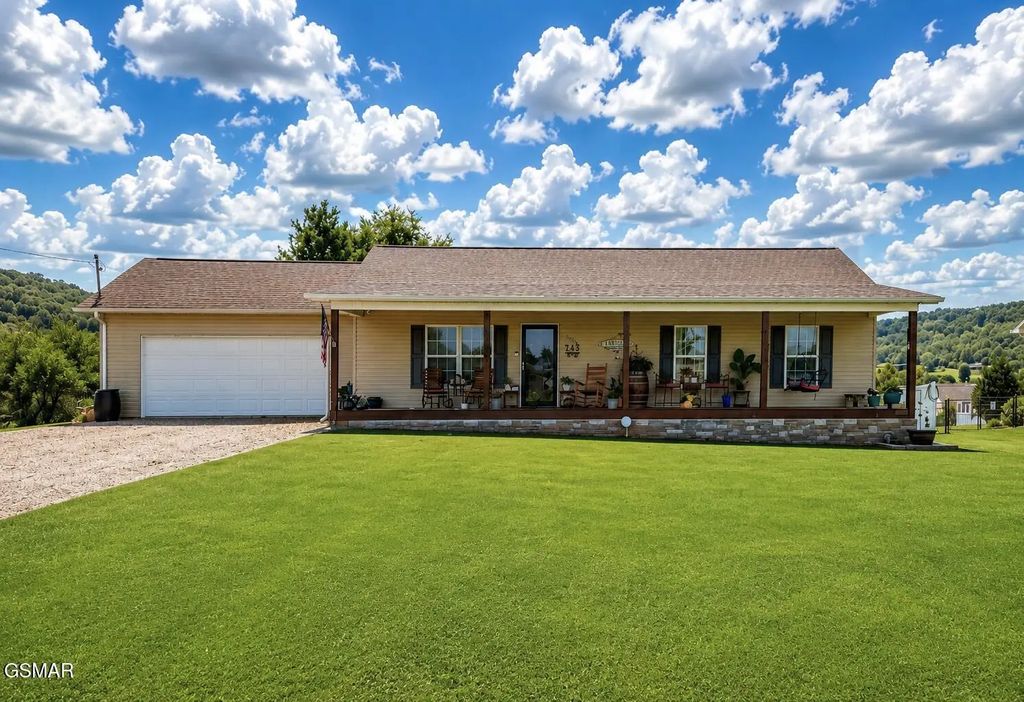 253 Ramblin Road, Newport