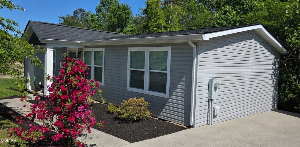 400 Contentment Lane, Knoxville