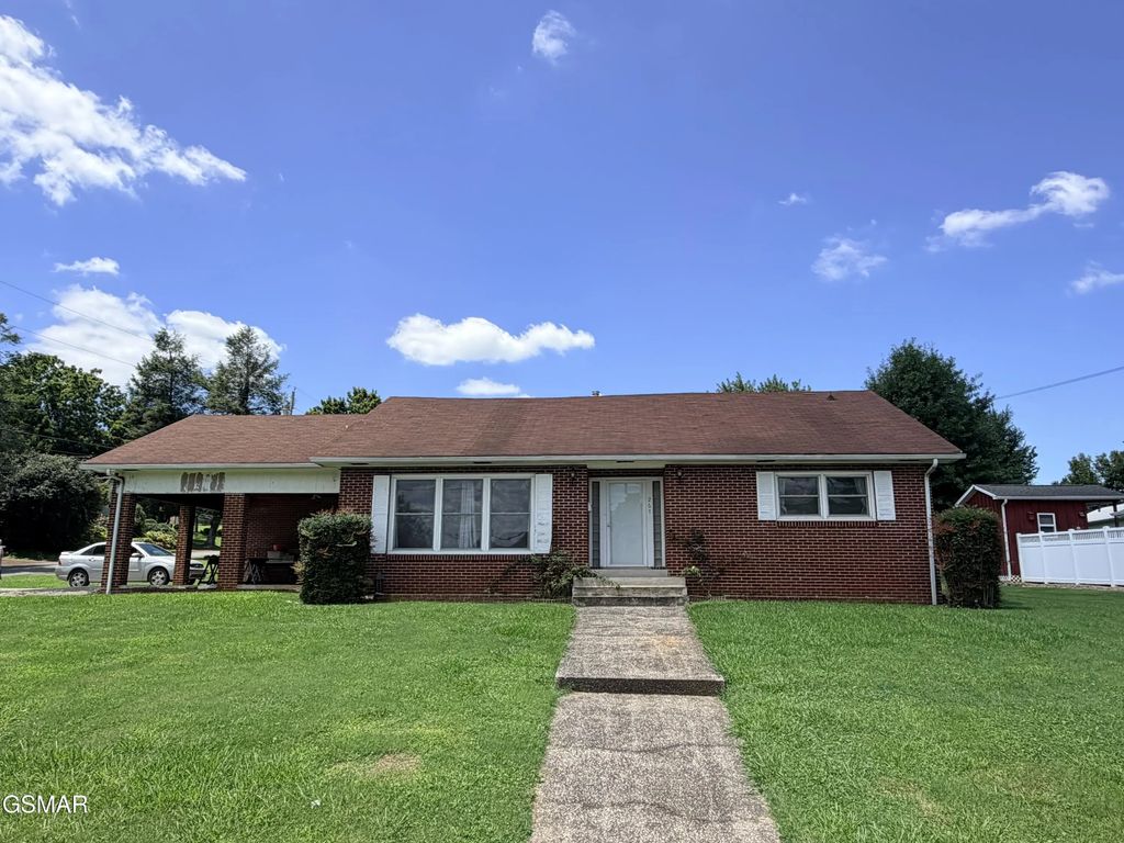 267 Lincoln Avenue, Newport