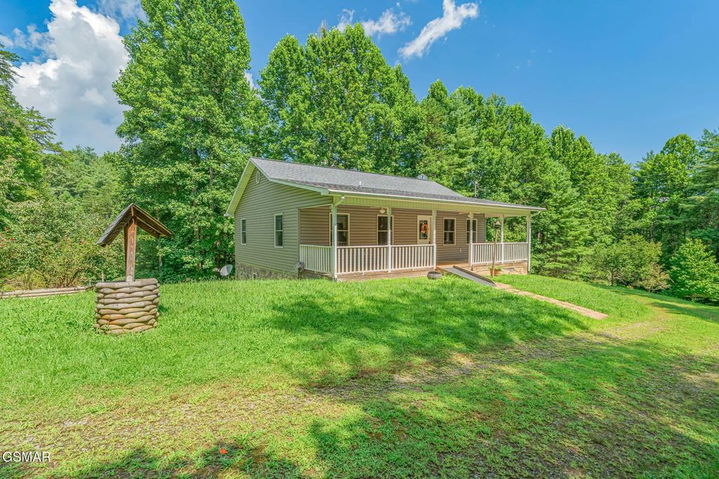 131 Pear Tree Way, Del Rio
