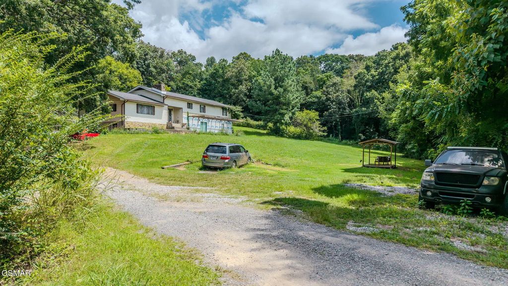 122 Piney Road, Kodak