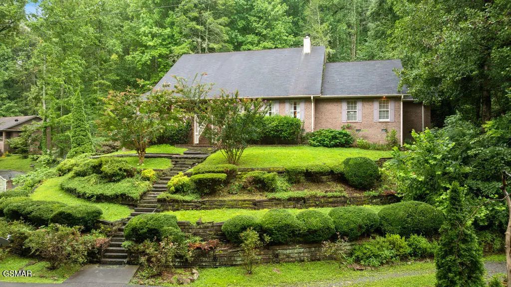 3012 Roaring Creek Way, Sevierville