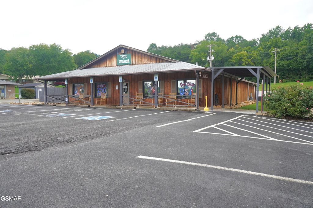 540 Patriot Drive, Dandridge