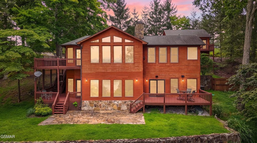 1186 Deerfield Way, La Follette