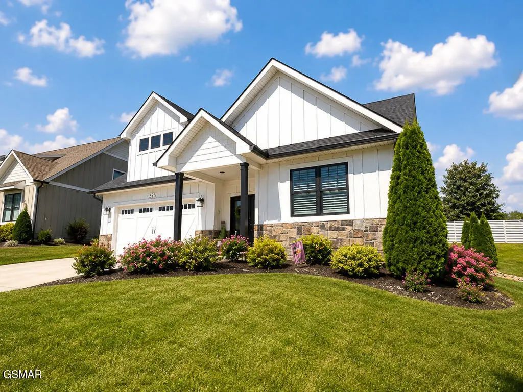 526 Simmons View Drive, Seymour