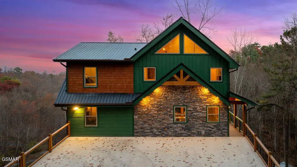 1857 Beach Front Drive, Sevierville