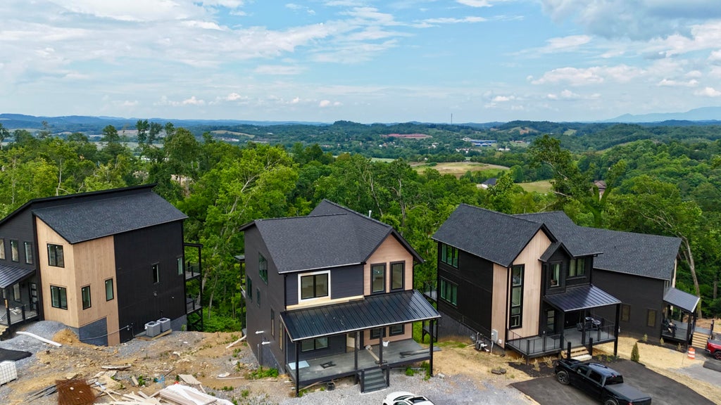 Listing photo for 503 New Venture Way, Sevierville, TN