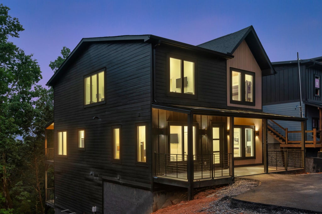 Listing photo for 503 New Venture Way, Sevierville, TN