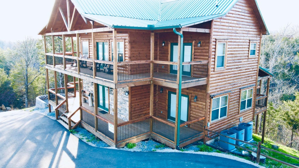 Listing photo for 2124 Megan Ridge Drive, Sevierville, TN
