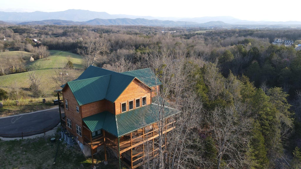 Listing photo for 2124 Megan Ridge Drive, Sevierville, TN