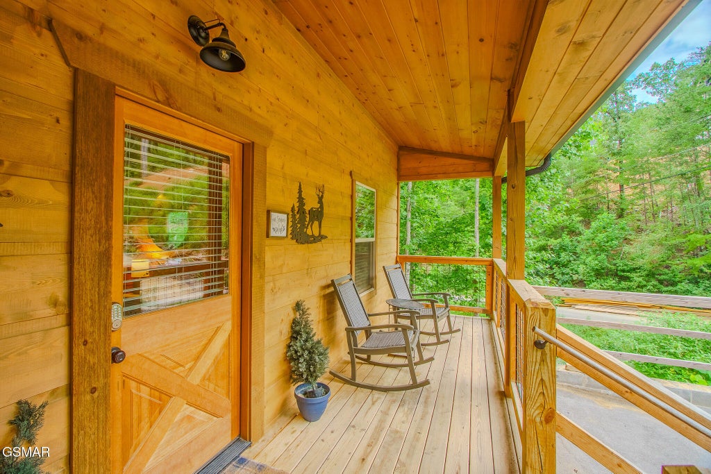Listing photo for 1543 Bear Valley Road, Sevierville, TN