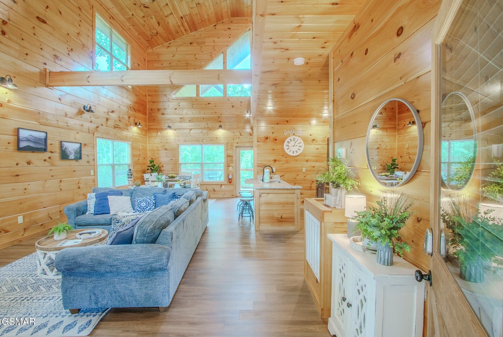 Listing photo for 1543 Bear Valley Road, Sevierville, TN