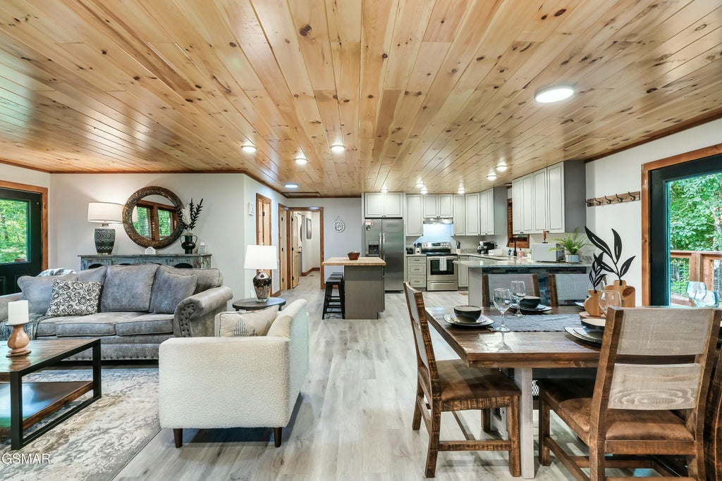 Listing photo for 3613 Old Mountain Road, Sevierville, TN