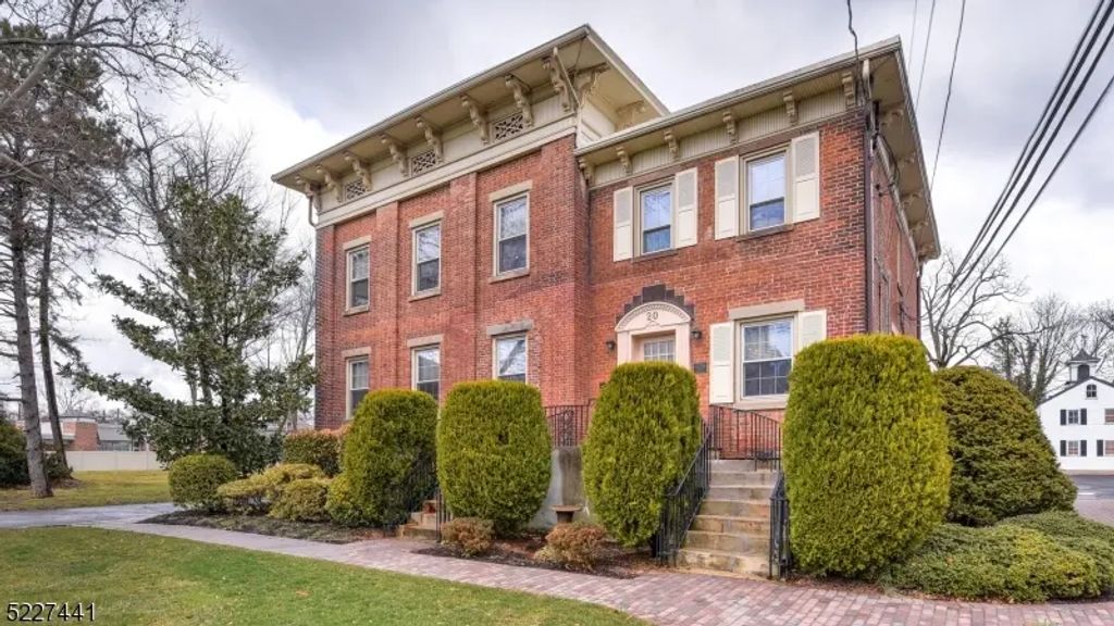 20 W End Ave, Somerville Boro