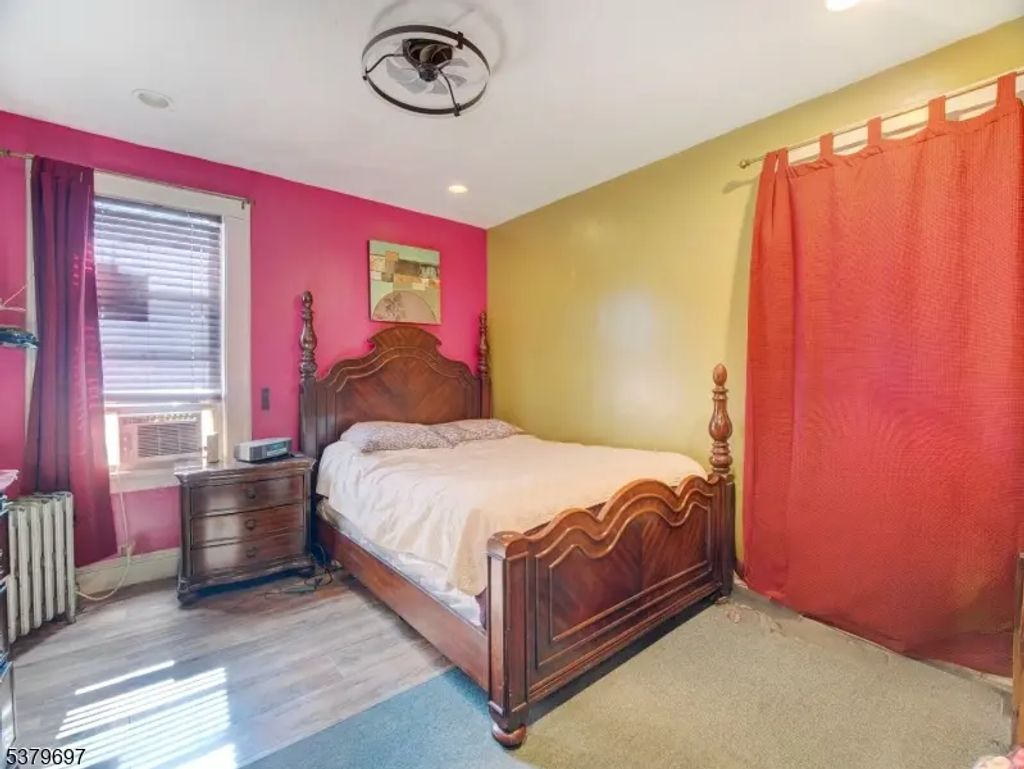 170 Oakland Ter, Newark City