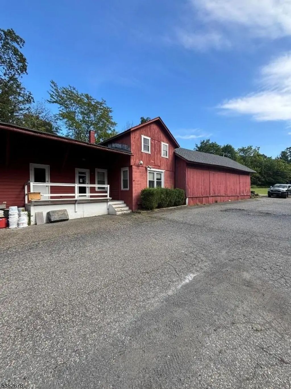 11 Quakertown Rd, Franklin Twp.